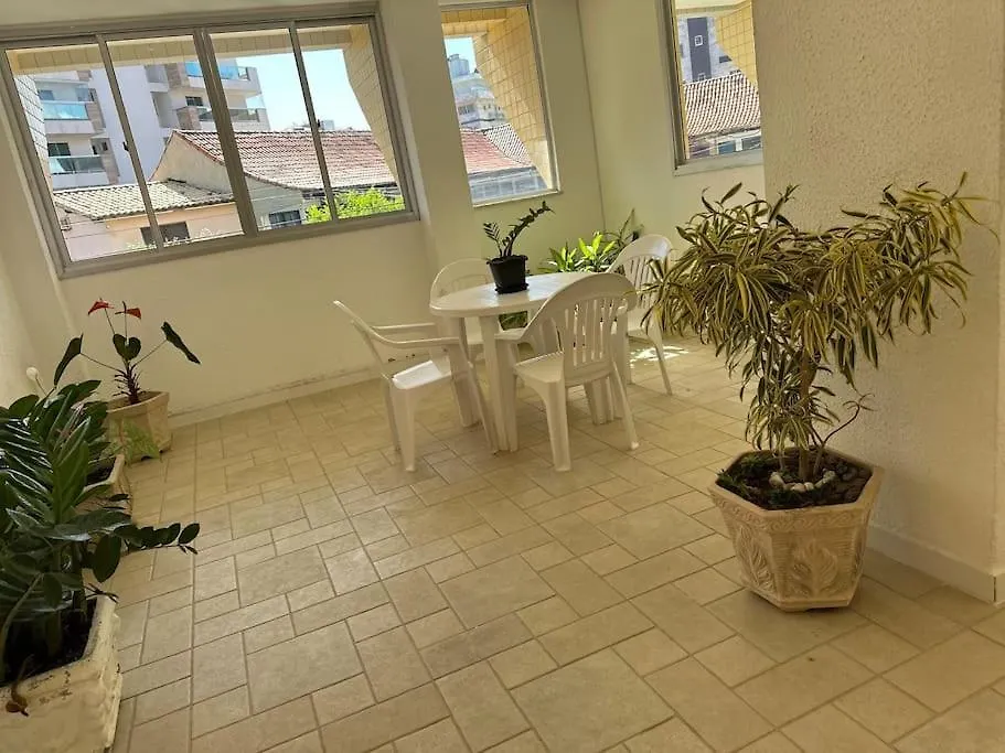 Apartamento De 3 Quartos - Cabo Frio - 9 Minutos Da Praia