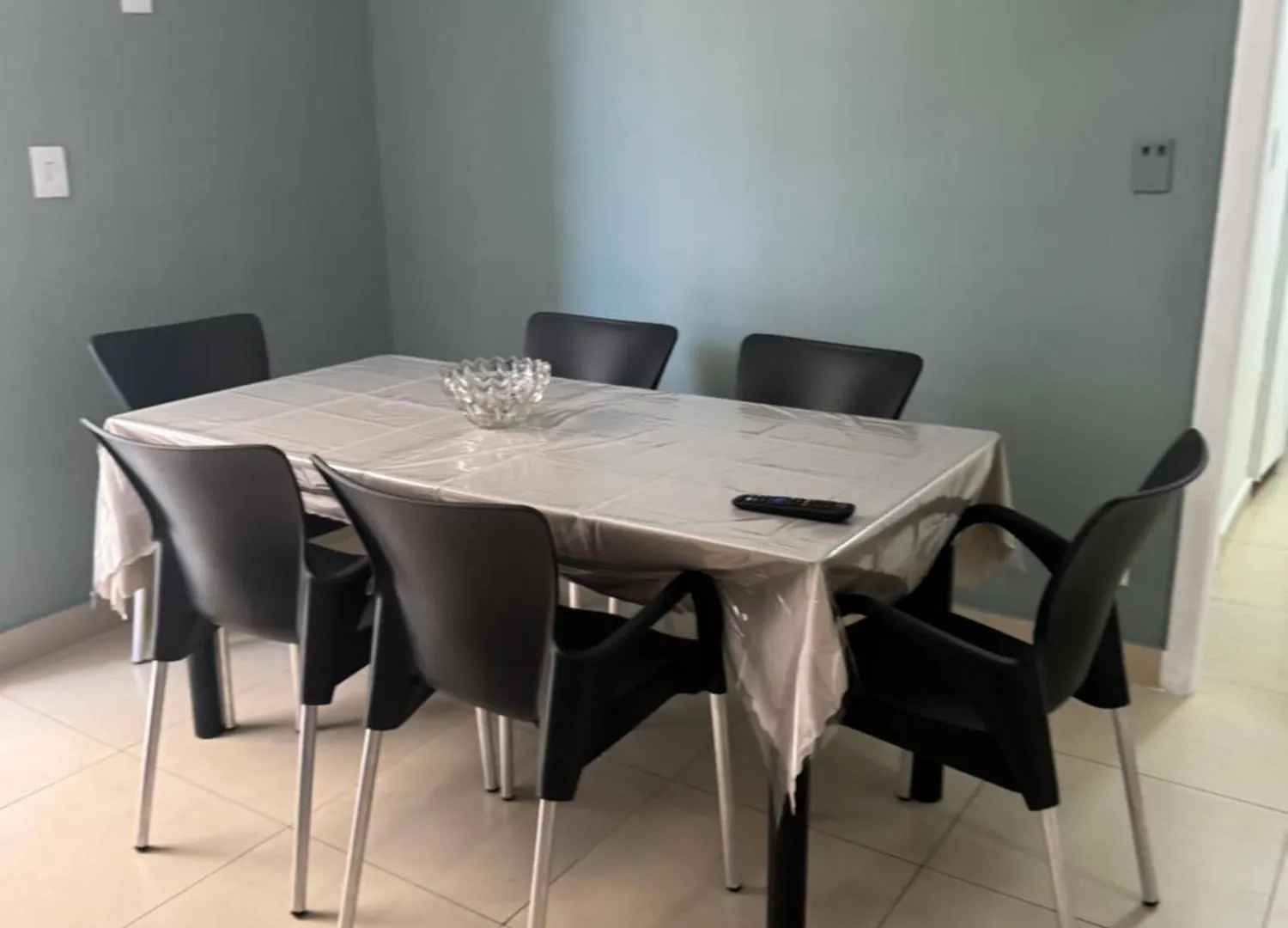Apartamento De 3 Quartos - Cabo Frio - 9 Minutos Da Praia