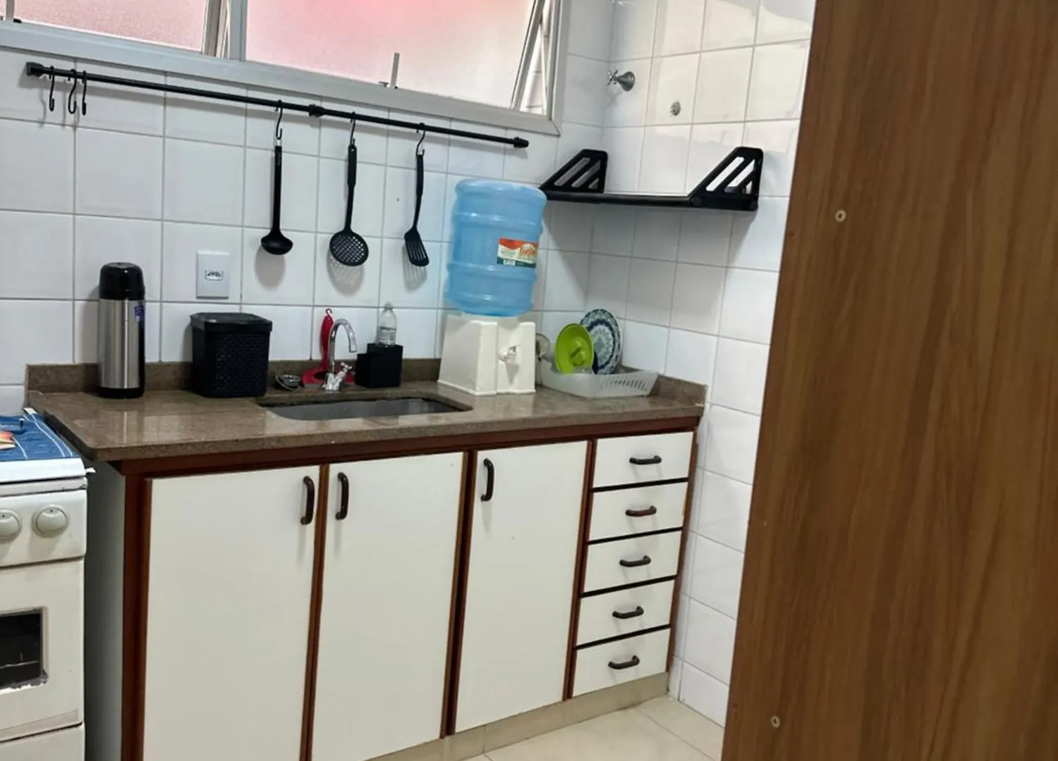 Apartamento De 3 Quartos - Cabo Frio - 9 Minutos Da Praia